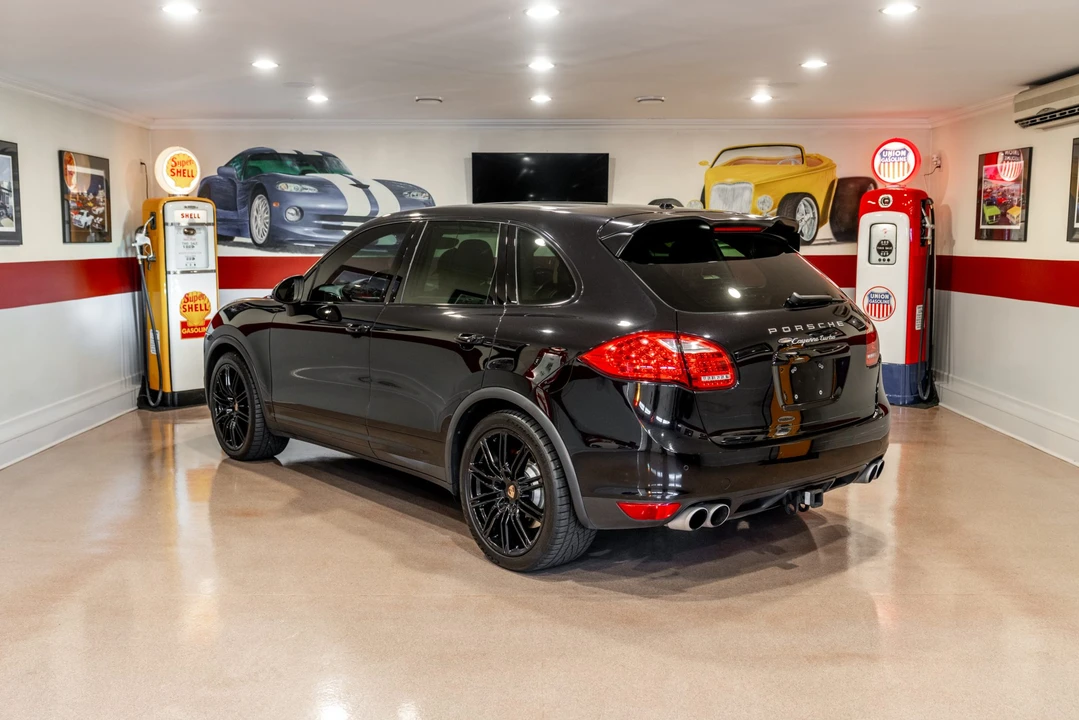 2014 Porsche 958 Cayenne Turbo - Image 6 of 31