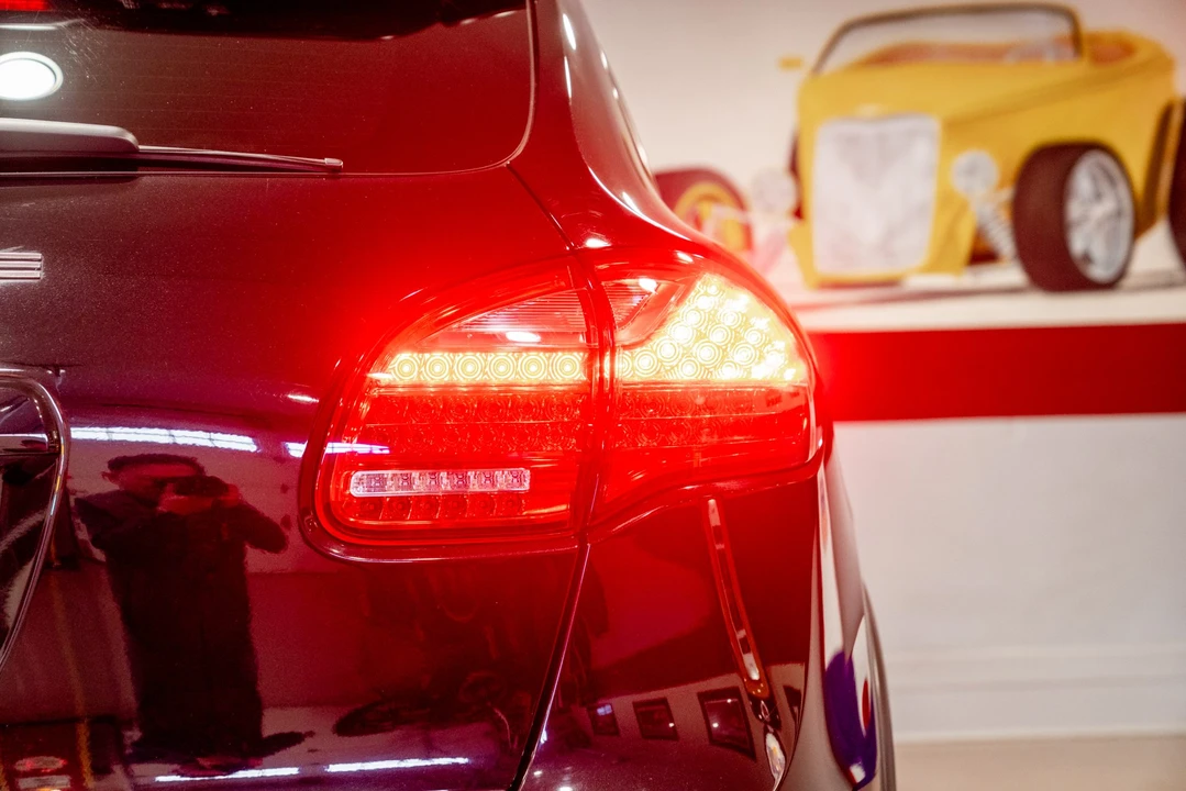 2014 Porsche 958 Cayenne Turbo - Image 19 of 31