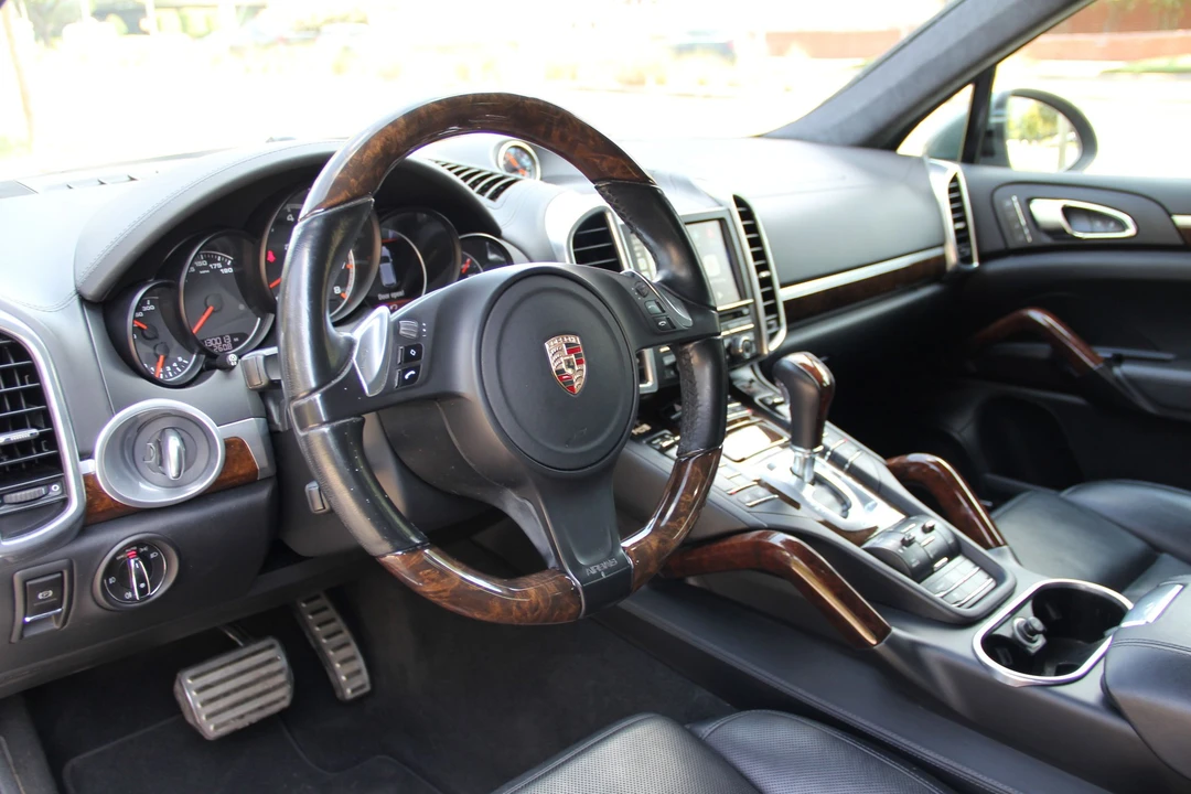 2014 Porsche 958 Cayenne Turbo - Image 14 of 20