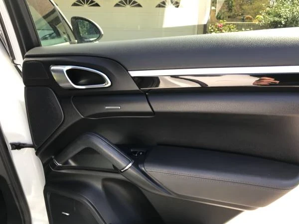 2014 Porsche 958 Cayenne - Image 12 of 16