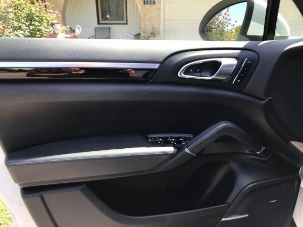 2014 Porsche 958 Cayenne - Image 14 of 16