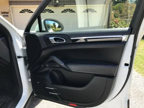 2014 Porsche 958 Cayenne - Image 10 of 16
