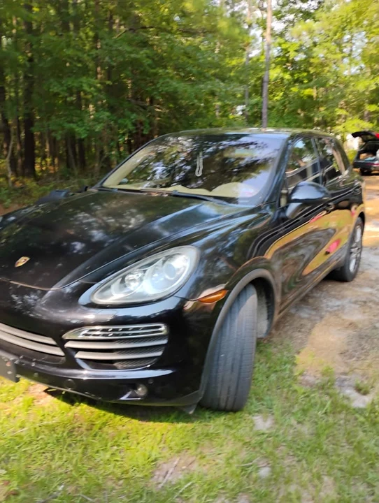 2014 Porsche 958 Cayenne S - Image 2 of 8