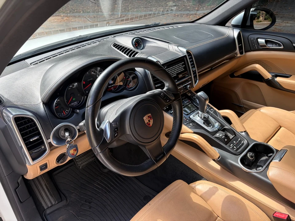 2014 Porsche 958 Cayenne - Image 22 of 30