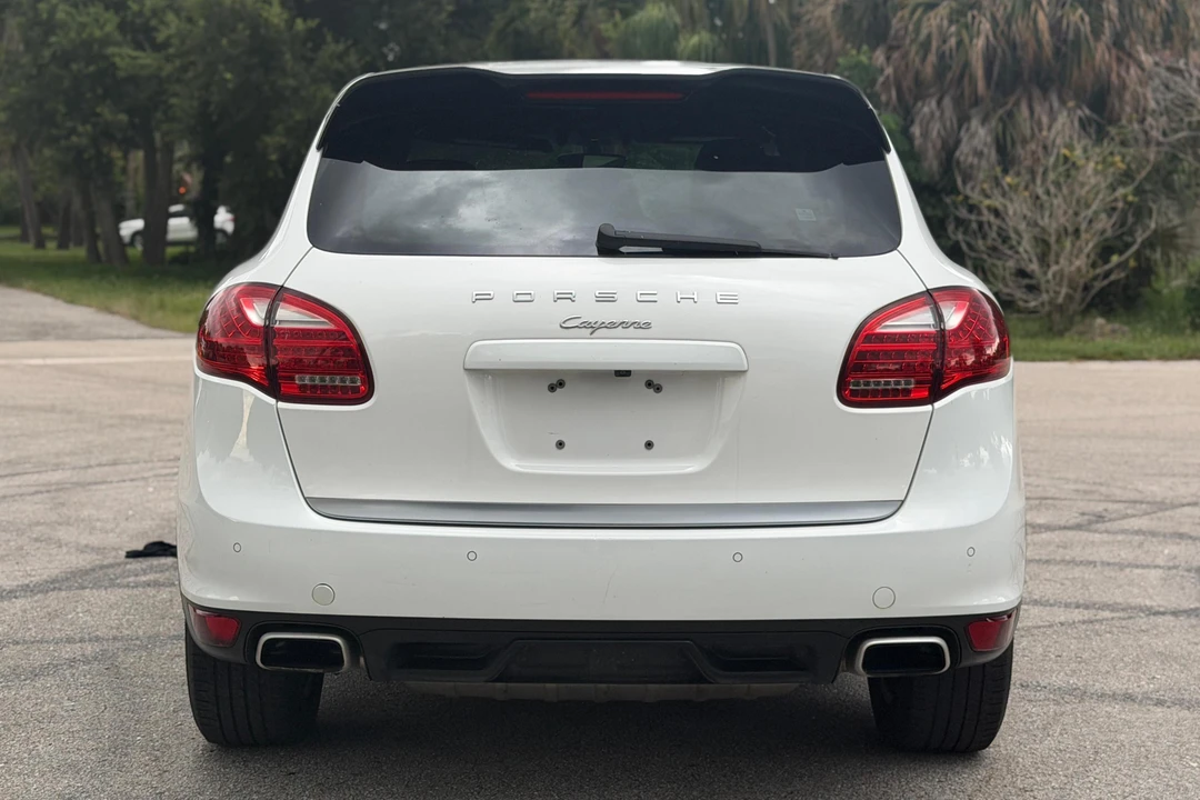 2014 Porsche 958 Cayenne - Image 5 of 31