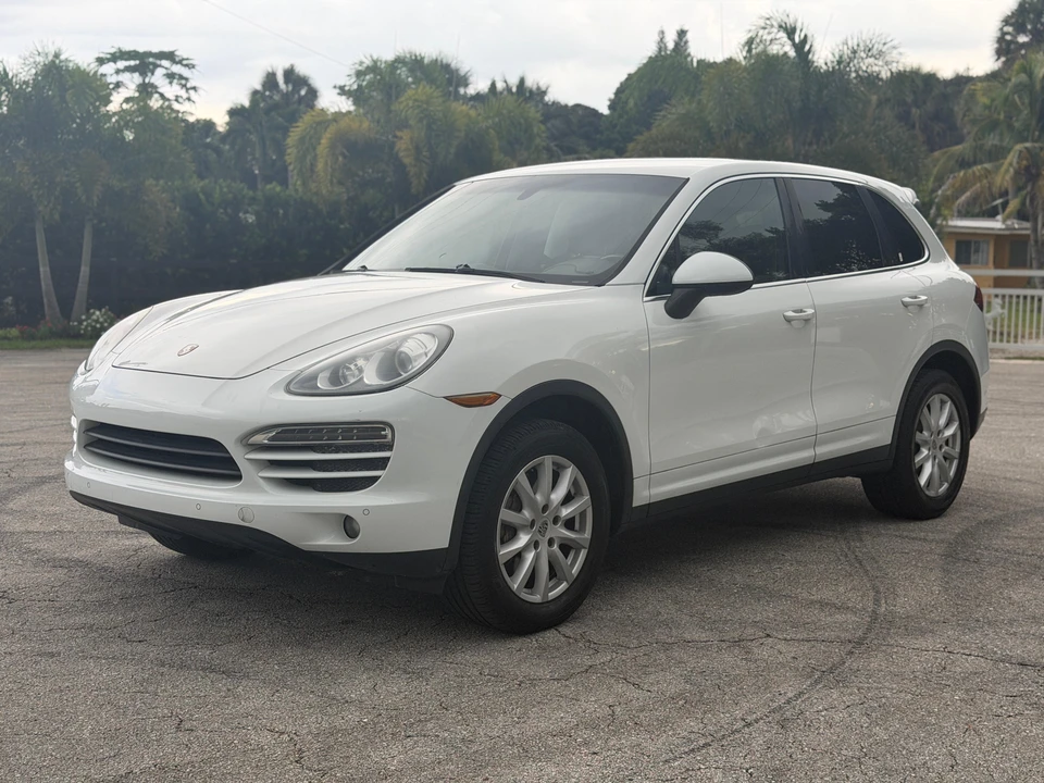 2014 Porsche 958 Cayenne - Image 9 of 31
