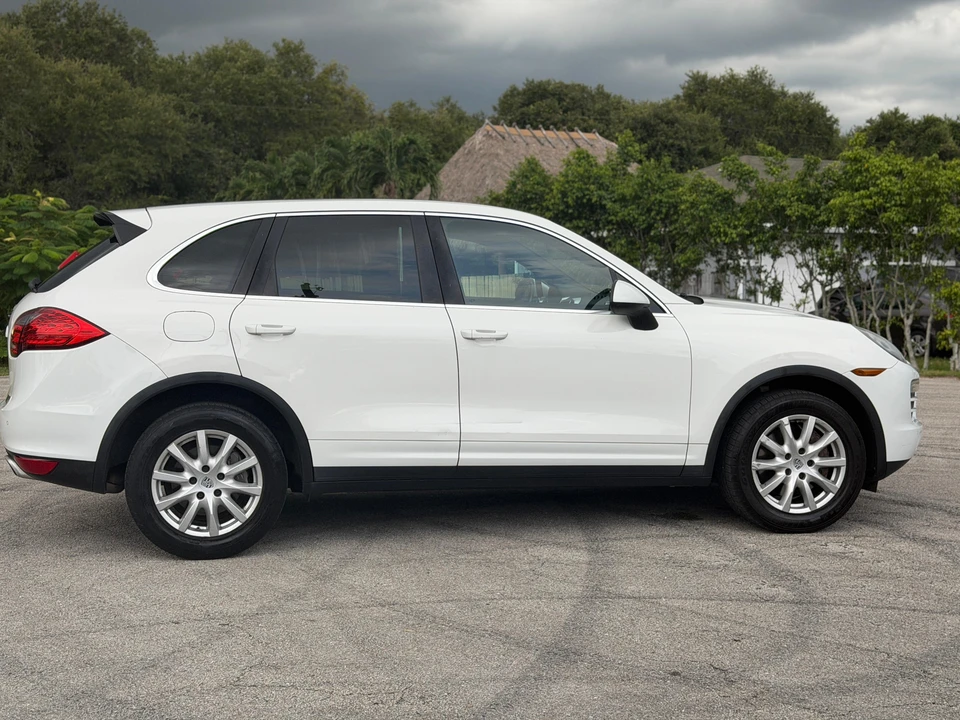 2014 Porsche 958 Cayenne - Image 21 of 31