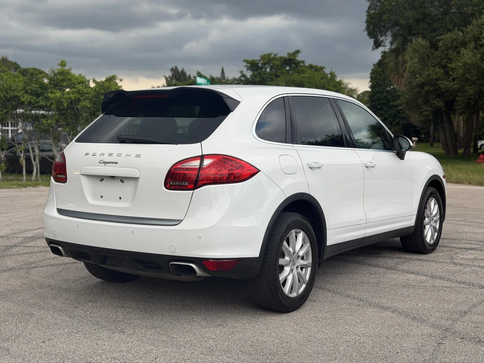 2014 Porsche 958 Cayenne - Image 19 of 31