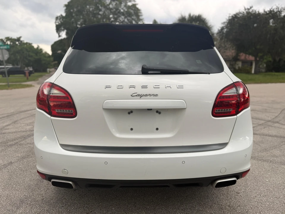 2014 Porsche 958 Cayenne - Image 15 of 31