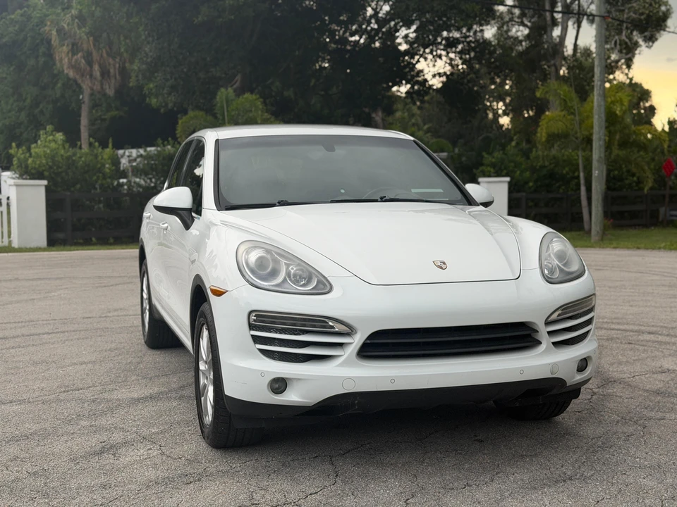 2014 Porsche 958 Cayenne - Image 24 of 31