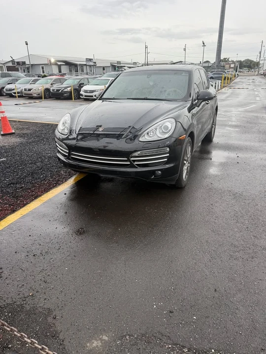 2014 Porsche 958 Cayenne - Image 2 of 4