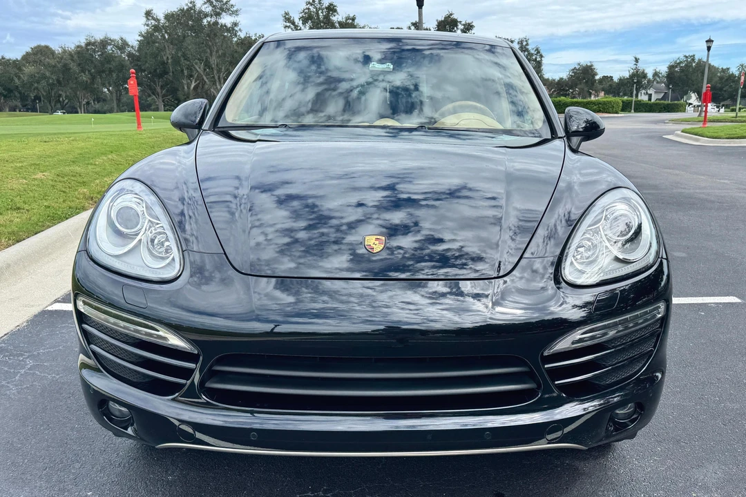 2014 Porsche 958 Cayenne - Image 2 of 31