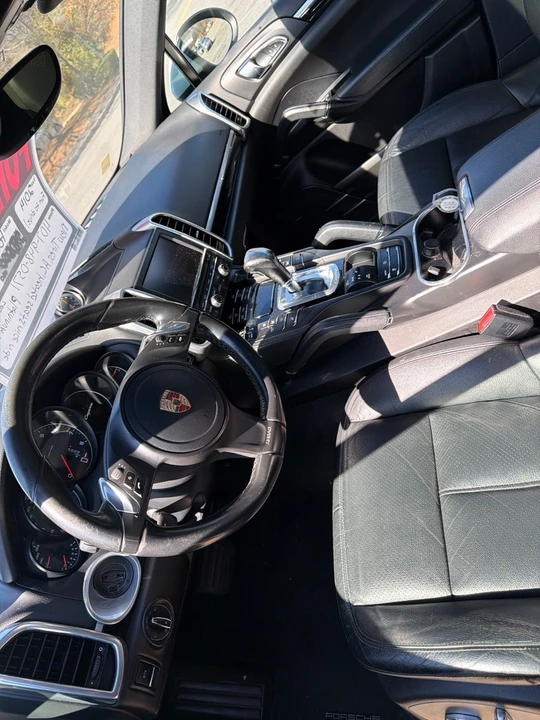 2014 Porsche 958 Cayenne - Image 8 of 10