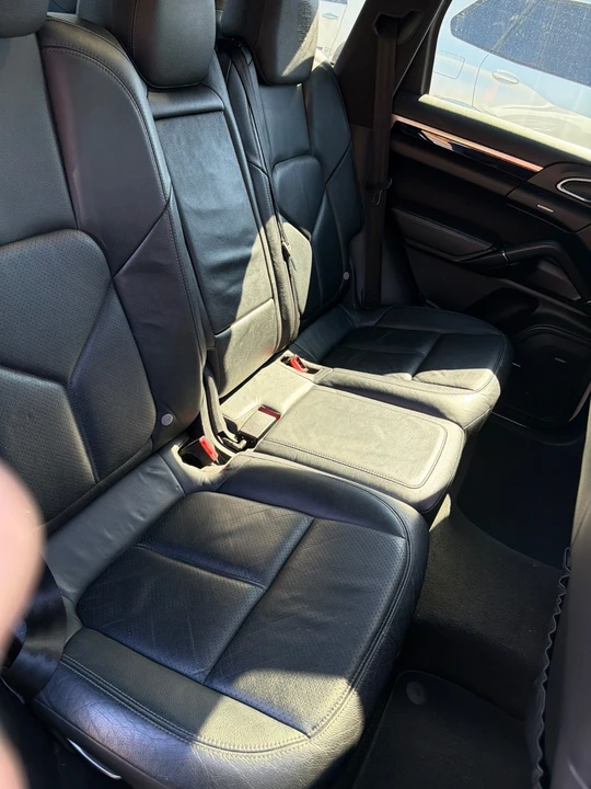 2014 Porsche 958 Cayenne - Image 5 of 10