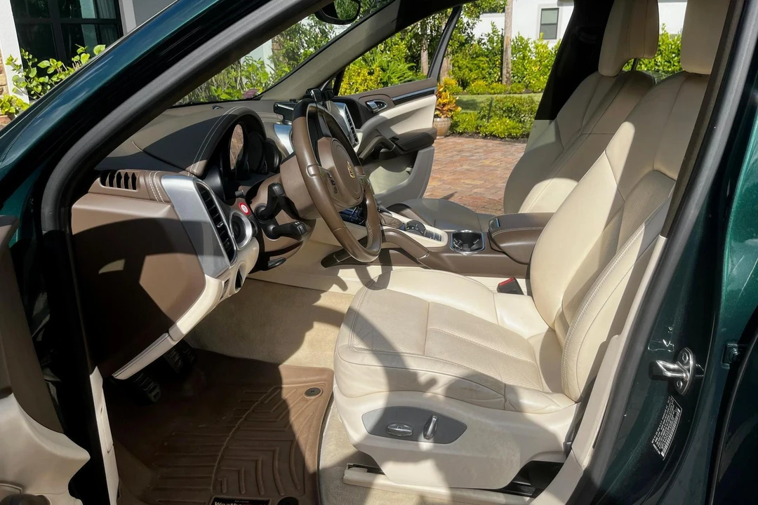 2014 Porsche 958 Cayenne - Image 23 of 31