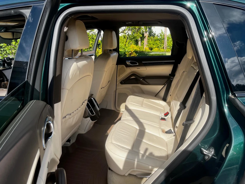 2014 Porsche 958 Cayenne - Image 28 of 31