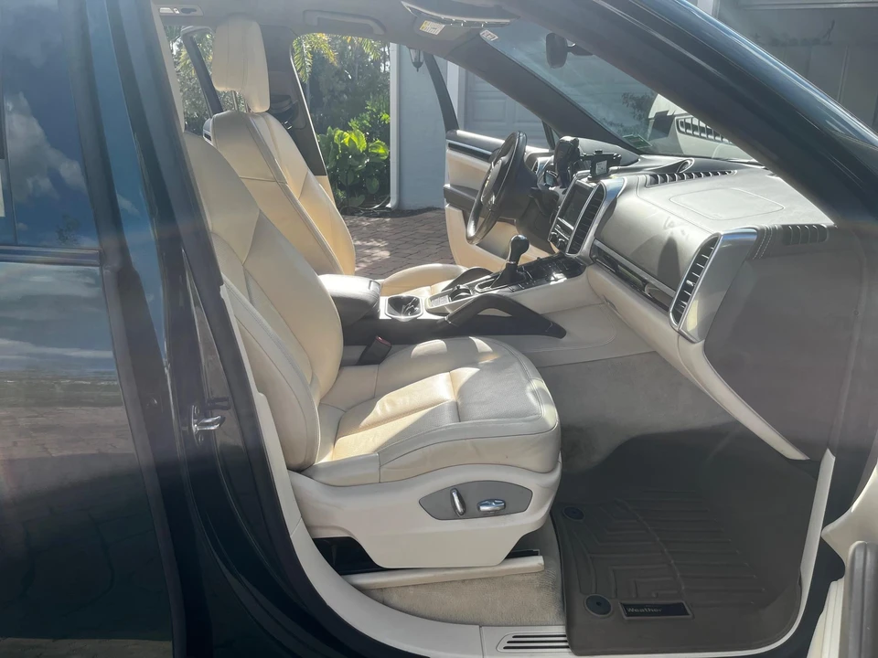 2014 Porsche 958 Cayenne - Image 27 of 31