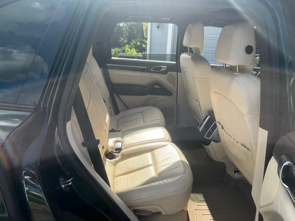2014 Porsche 958 Cayenne - Image 29 of 31