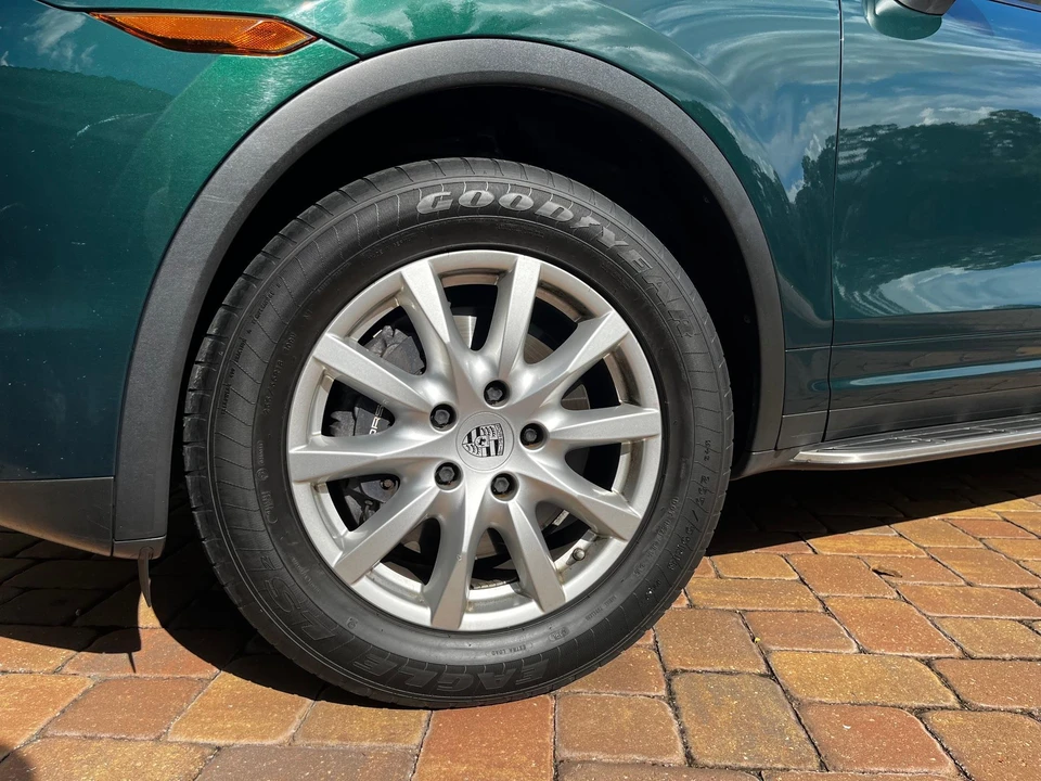 2014 Porsche 958 Cayenne - Image 19 of 31