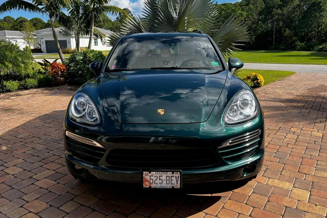2014 Porsche 958 Cayenne - Image 2 of 31