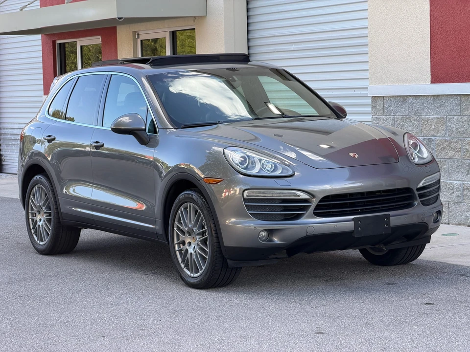 2014 Porsche 958 Cayenne - Image 25 of 31
