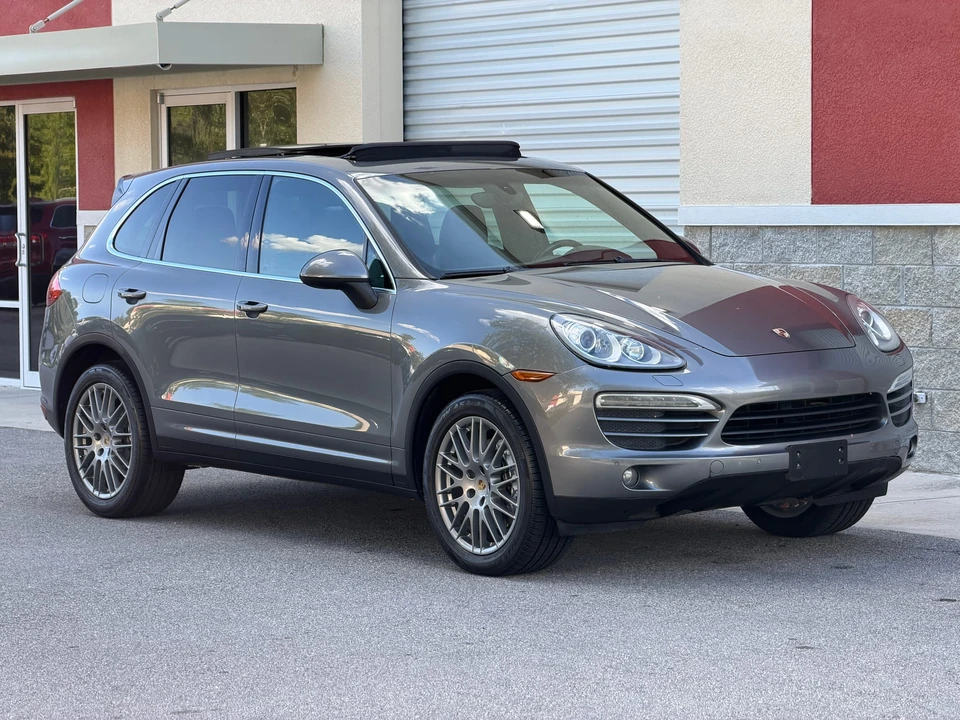 2014 Porsche 958 Cayenne - Image 24 of 31