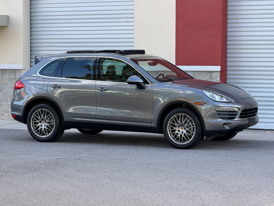 2014 Porsche 958 Cayenne - Image 22 of 31