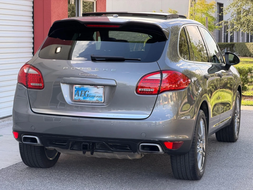 2014 Porsche 958 Cayenne - Image 16 of 31