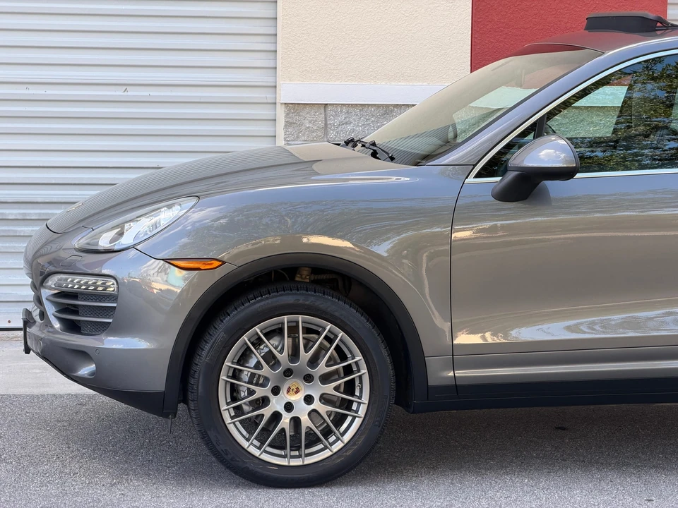 2014 Porsche 958 Cayenne - Image 28 of 31