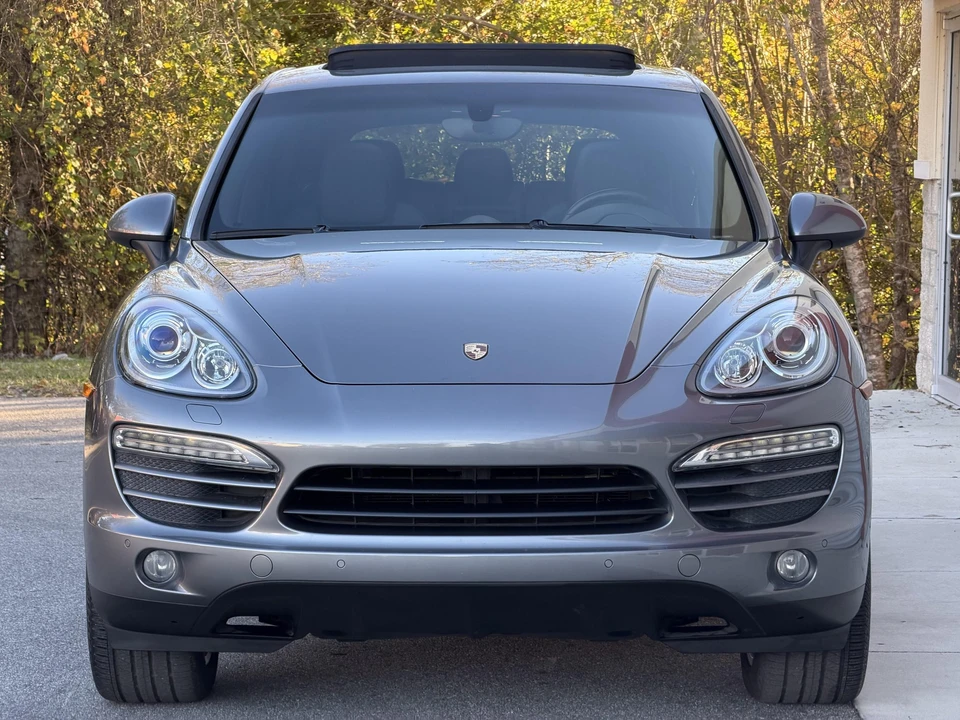 2014 Porsche 958 Cayenne - Image 2 of 31