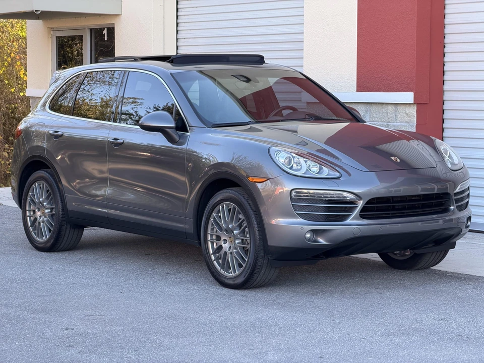 2014 Porsche 958 Cayenne - Image 18 of 31