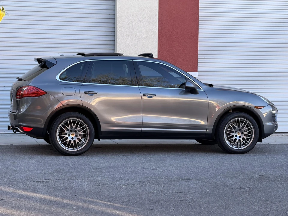 2014 Porsche 958 Cayenne - Image 16 of 31