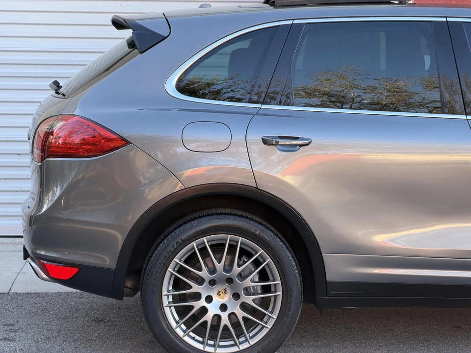 2014 Porsche 958 Cayenne - Image 22 of 31