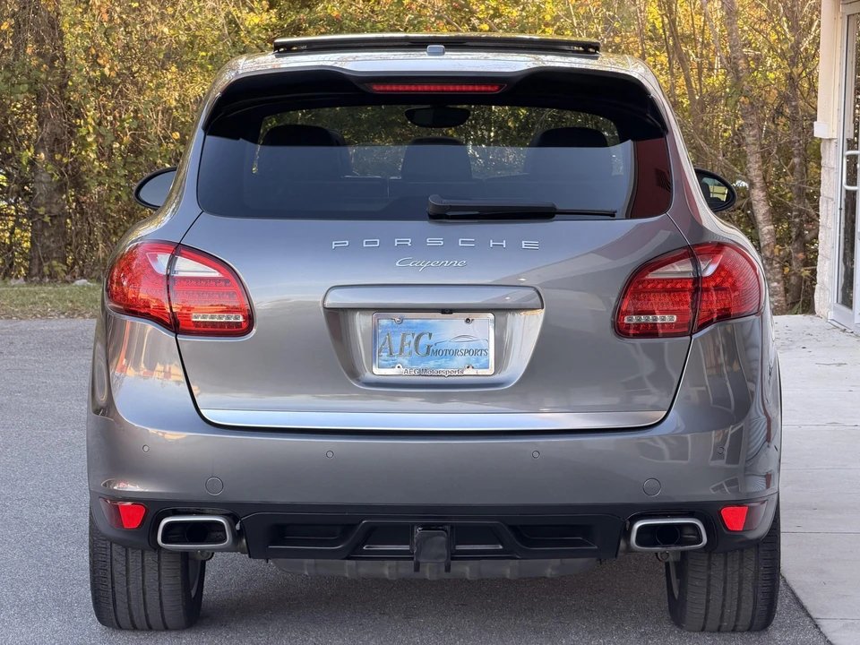 2014 Porsche 958 Cayenne - Image 12 of 31