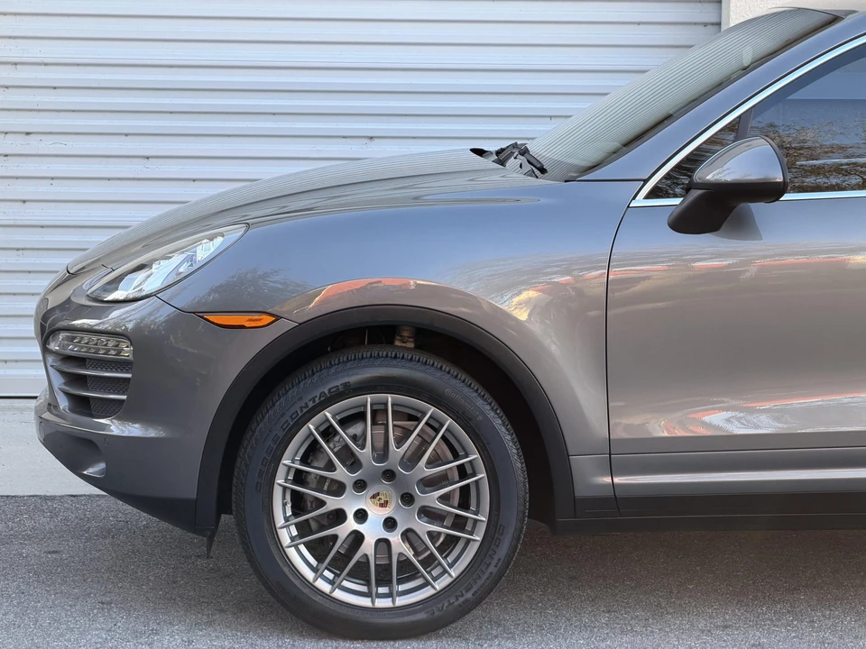 2014 Porsche 958 Cayenne - Image 24 of 31