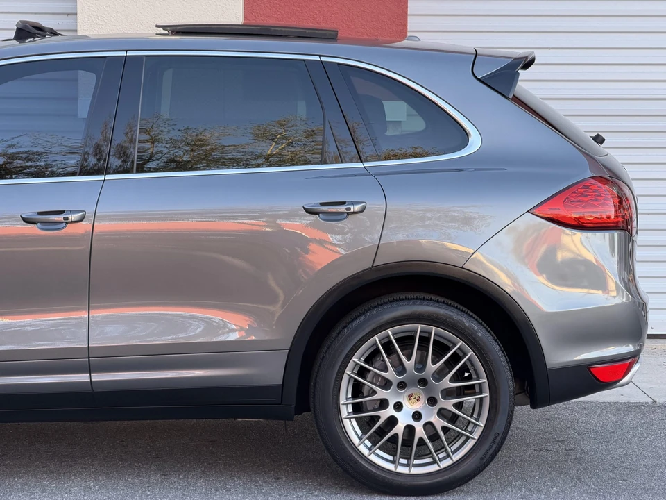 2014 Porsche 958 Cayenne - Image 25 of 31