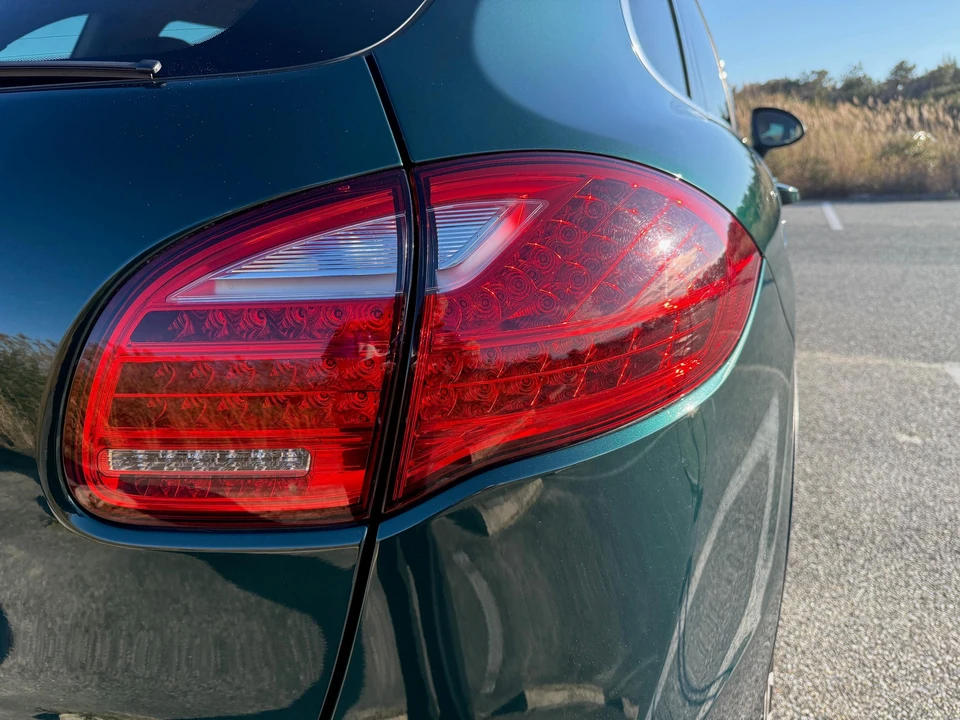 2014 Porsche 958 Cayenne - Image 18 of 31