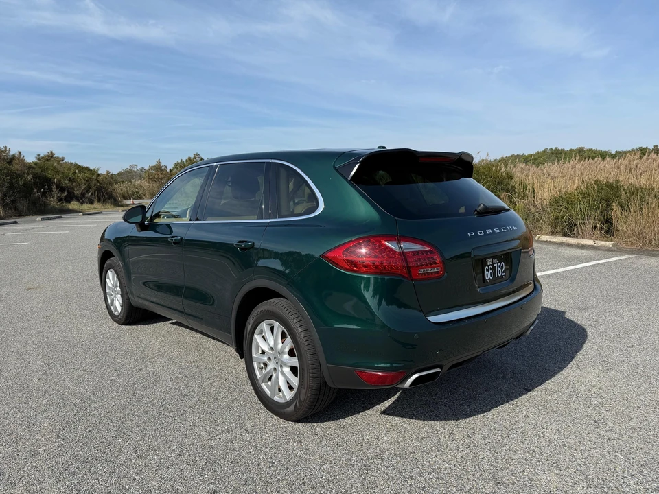 2014 Porsche 958 Cayenne - Image 8 of 31