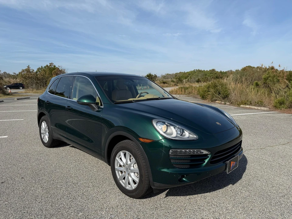 2014 Porsche 958 Cayenne - Image 10 of 31