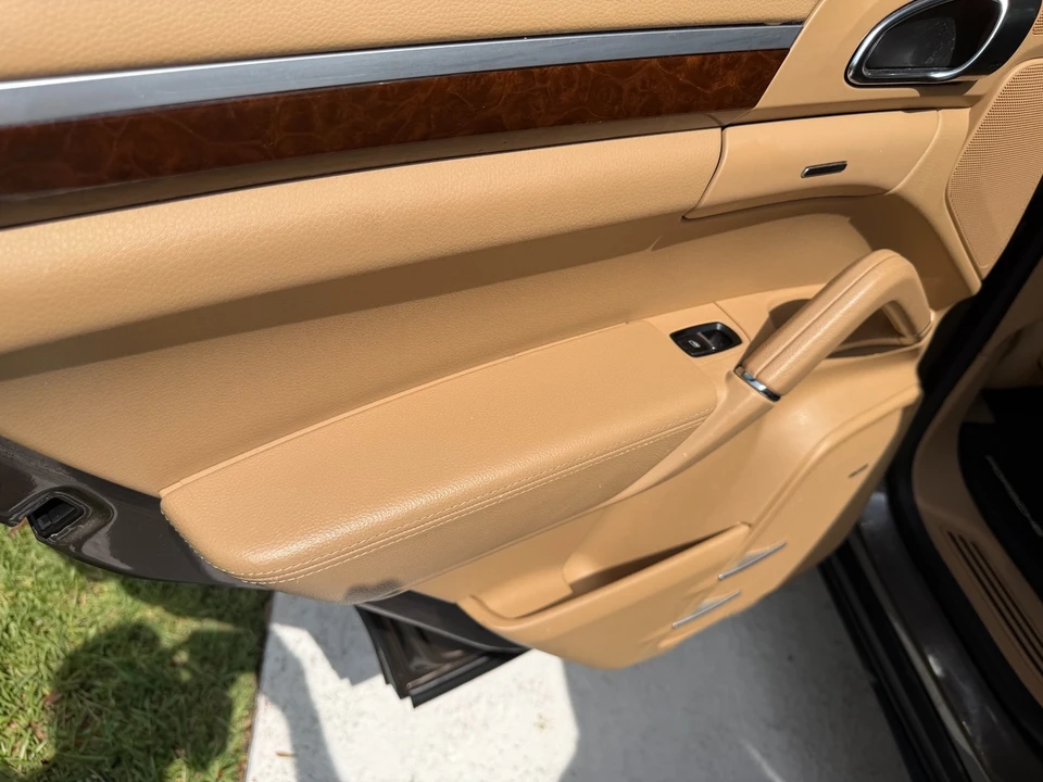 2014 Porsche 958 Cayenne - Image 12 of 12