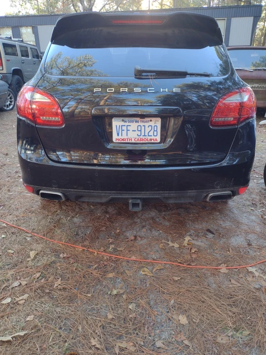 2014 Porsche 958 Cayenne - Image 3 of 19