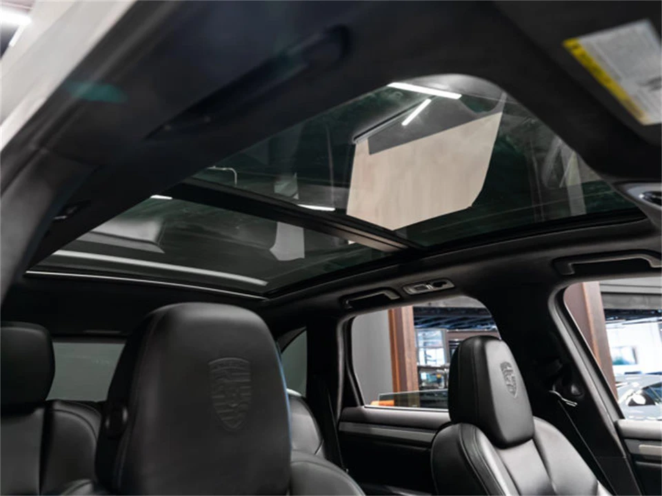 2014 Porsche 958 Cayenne - Image 28 of 31