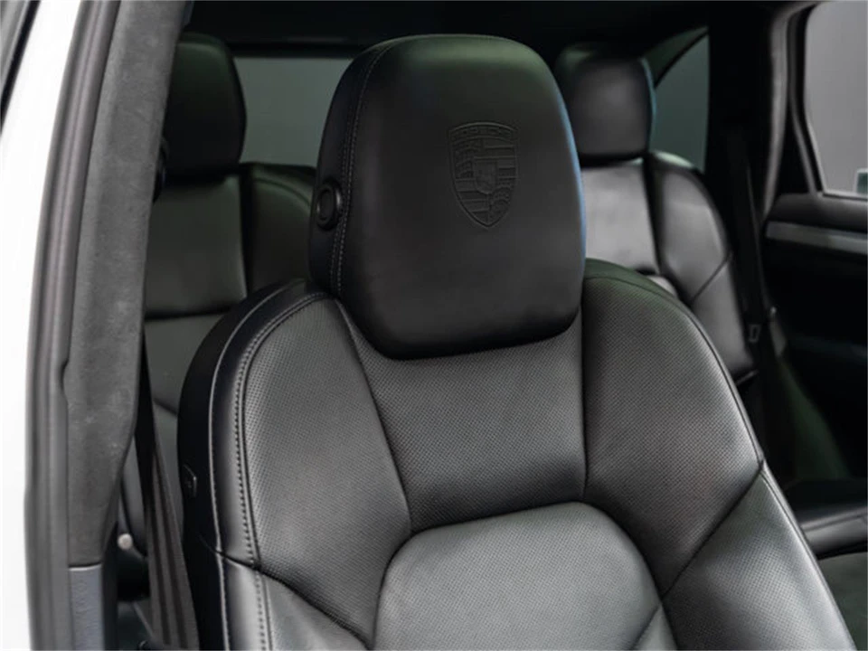 2014 Porsche 958 Cayenne - Image 26 of 31