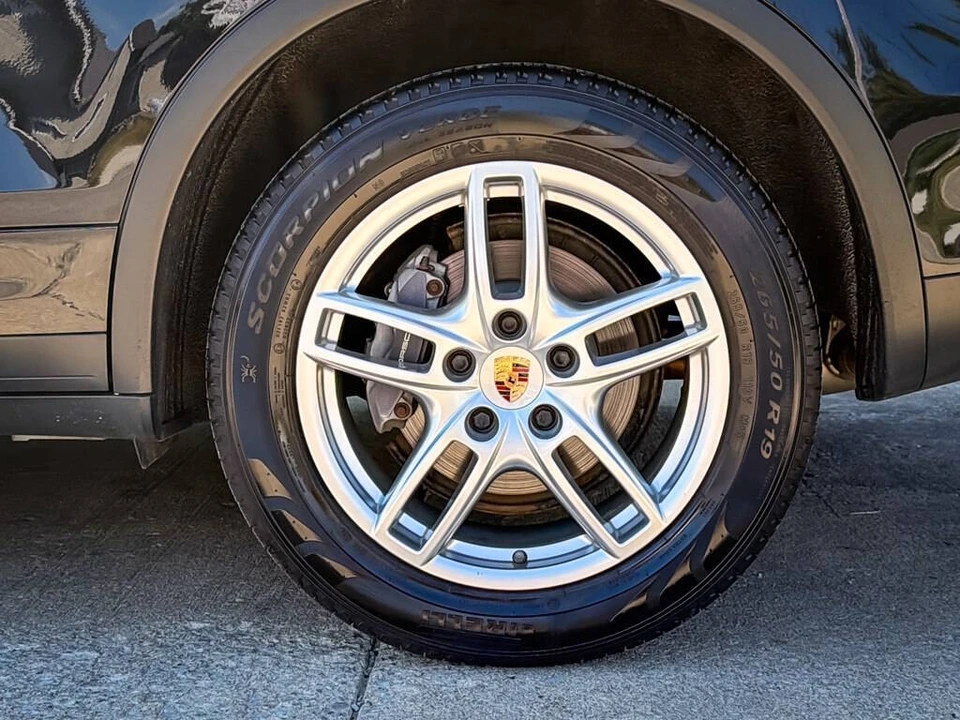 2014 Porsche 958 Cayenne - Image 8 of 31
