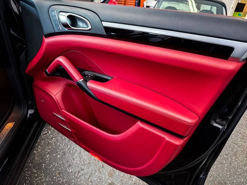 2014 Porsche 958 Cayenne - Image 28 of 31