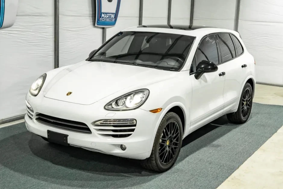 2014 Porsche 958 Cayenne - Image 3 of 15
