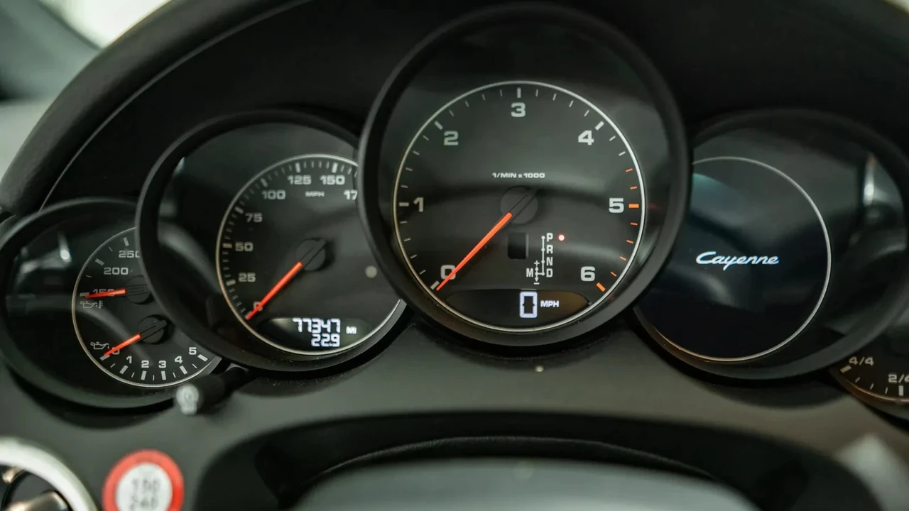 2014 Porsche 958 Cayenne - Image 12 of 15