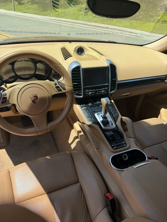 2014 Porsche 958 Cayenne - Image 7 of 16