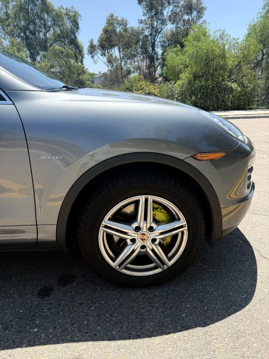2014 Porsche 958 Cayenne - Image 5 of 16
