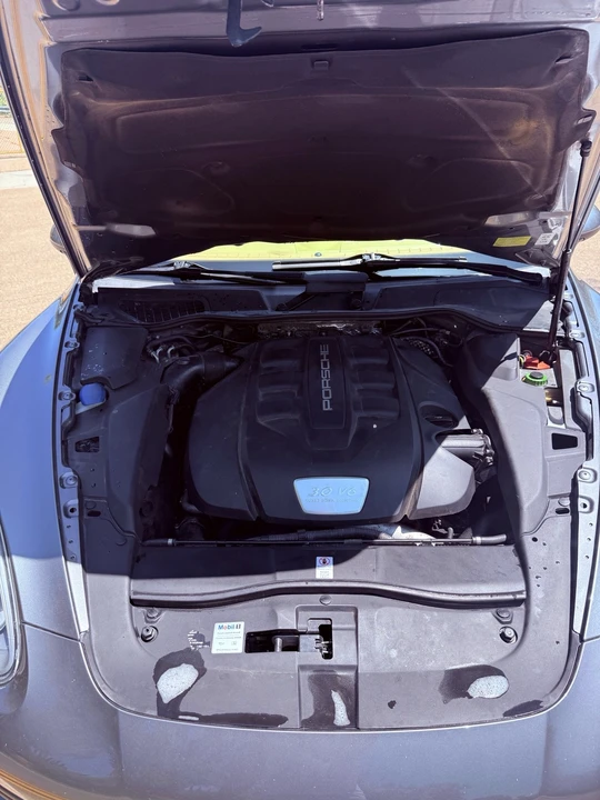 2014 Porsche 958 Cayenne - Image 16 of 16